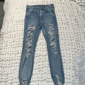 (6) American Eagle Ripped Skinny Jeans